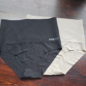 FINETOO Set of 2 High Waisted Seamless Underwear Black & Nude Size L Smoothing